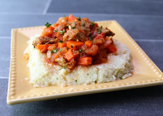 Beef with mashed cauliflower