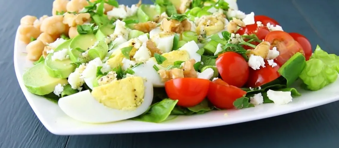 Green Salad with Boiled Eggs Recipe