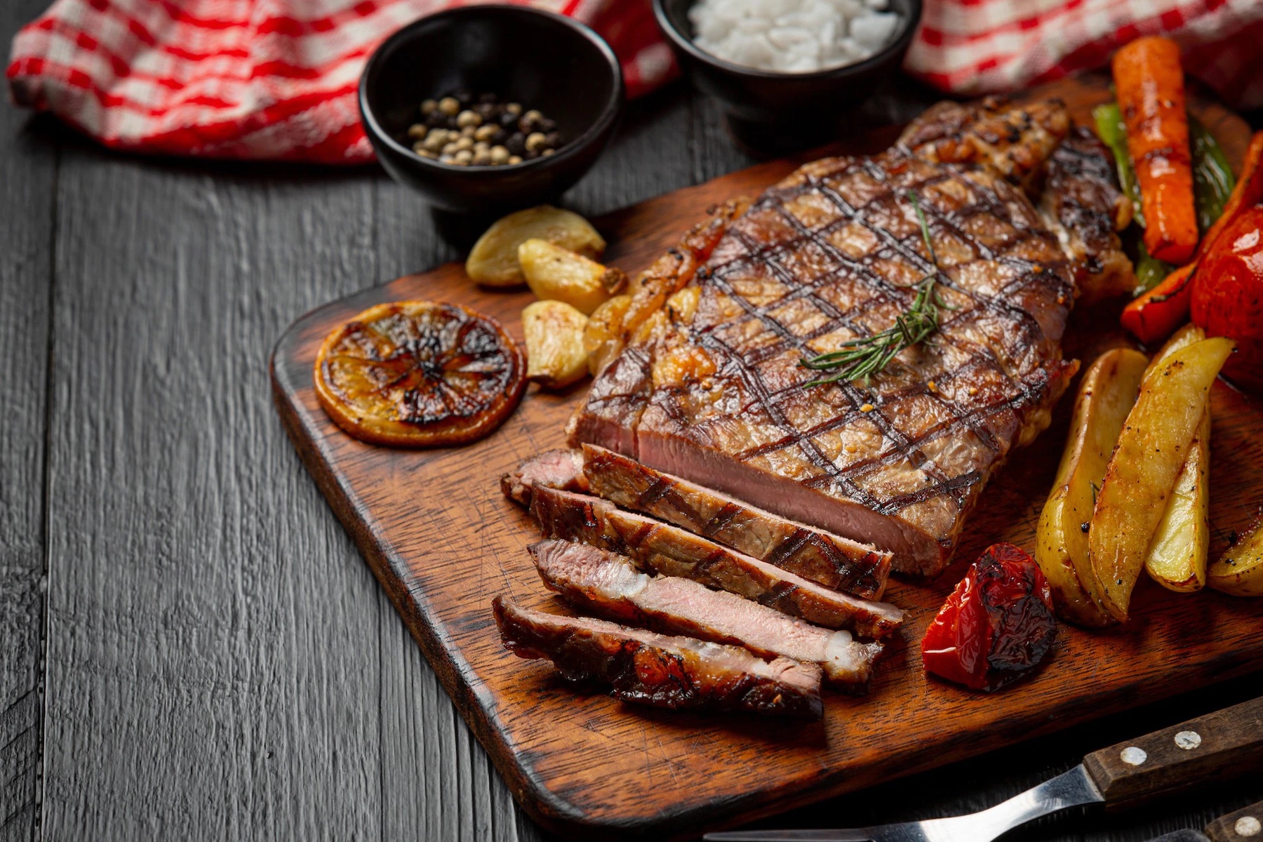 What to Cook for Your Meat-Loving Family for Dinner