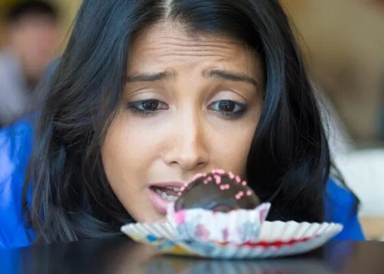 How to avoid sugar cravings when on a keto diet
